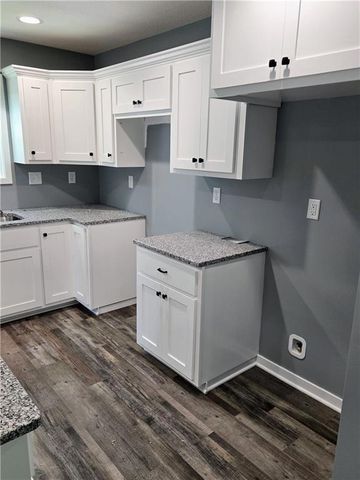 449 E Market Street, Warrensburg, MO 64093