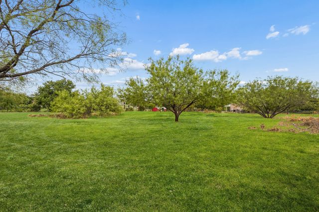 561 E Dove Road, Southlake, TX 76092