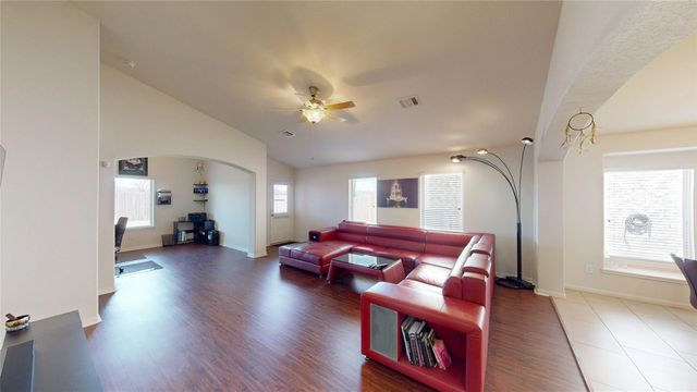 2607 Patricia Crossing, Rosenberg, TX 77471