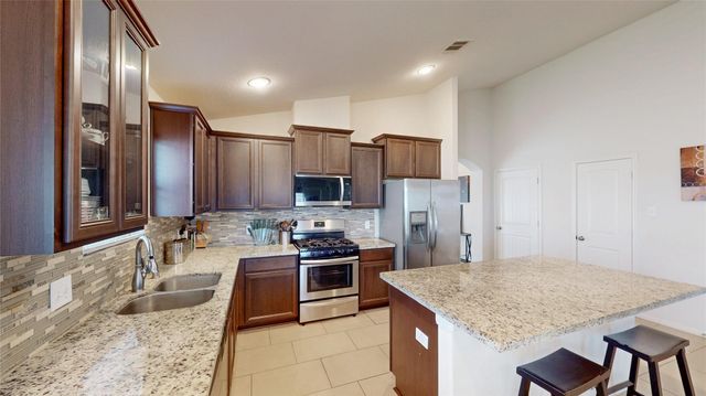 2607 Patricia Crossing, Rosenberg, TX 77471