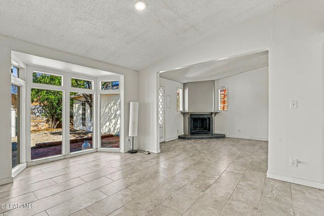 10705 SAIGON Drive, El Paso, TX 79925