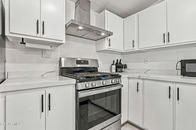 10705 SAIGON Drive, El Paso, TX 79925