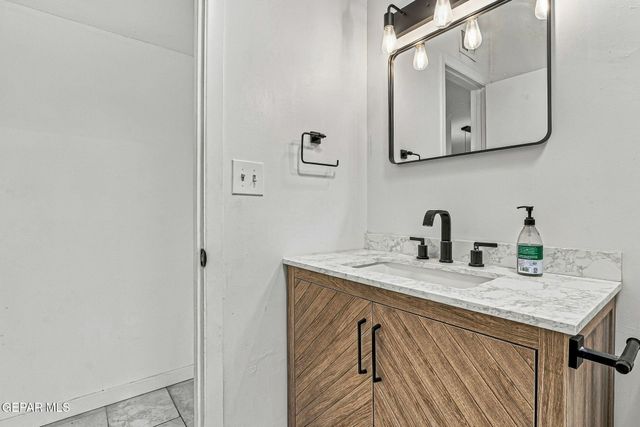 10705 SAIGON Drive, El Paso, TX 79925