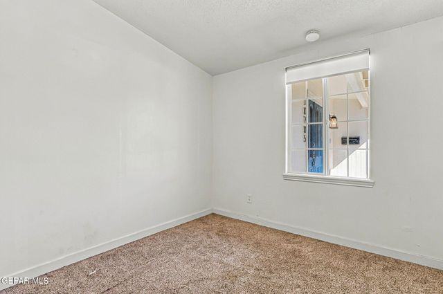 10705 SAIGON Drive, El Paso, TX 79925