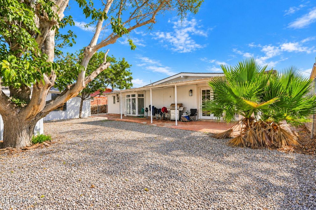 10705 SAIGON Drive, El Paso, TX 79925