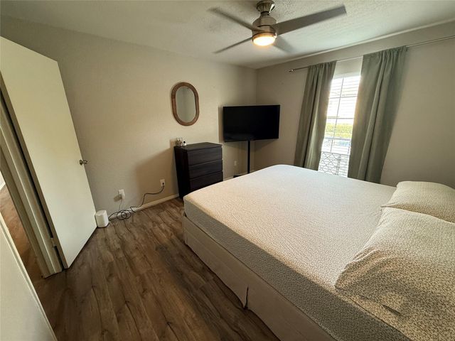 1880 White Oak Drive 182, Houston, TX 77009