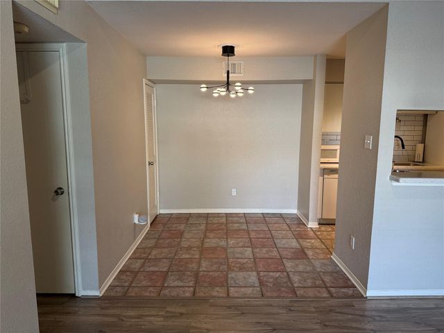 1880 White Oak Drive 182, Houston, TX 77009