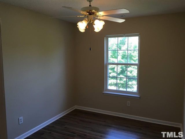 404 Commons Drive, Holly Springs, NC 27540