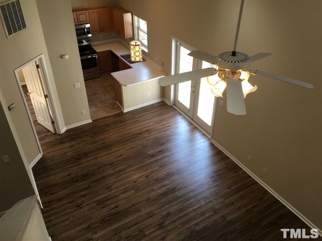 404 Commons Drive, Holly Springs, NC 27540