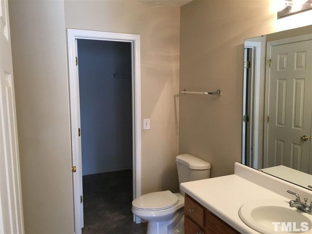 404 Commons Drive, Holly Springs, NC 27540