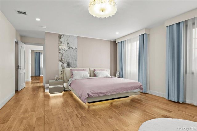 2 Elf Road, Syosset, NY 11791