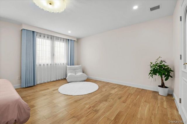 2 Elf Road, Syosset, NY 11791