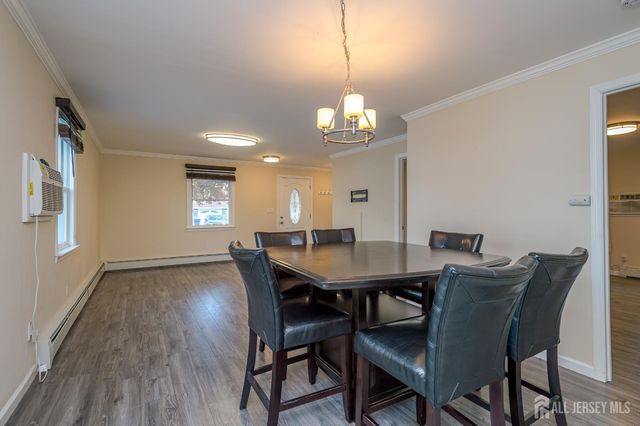 14 Elmer Avenue, Monroe, NJ 08831