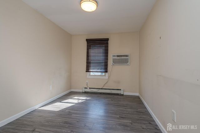 14 Elmer Avenue, Monroe, NJ 08831