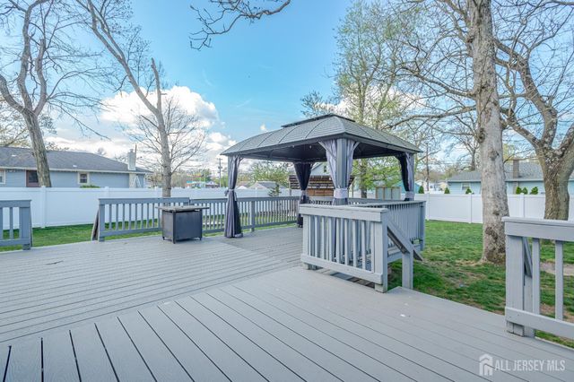 14 Elmer Avenue, Monroe, NJ 08831