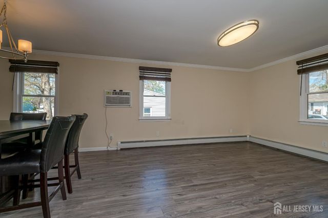 14 Elmer Avenue, Monroe, NJ 08831