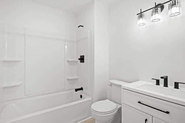 607 W Campbell, Linden, TX 75563