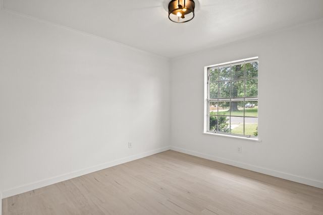 607 W Campbell, Linden, TX 75563