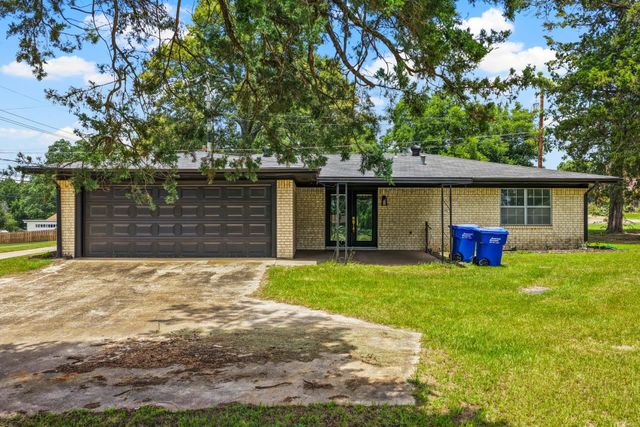 607 W Campbell, Linden, TX 75563