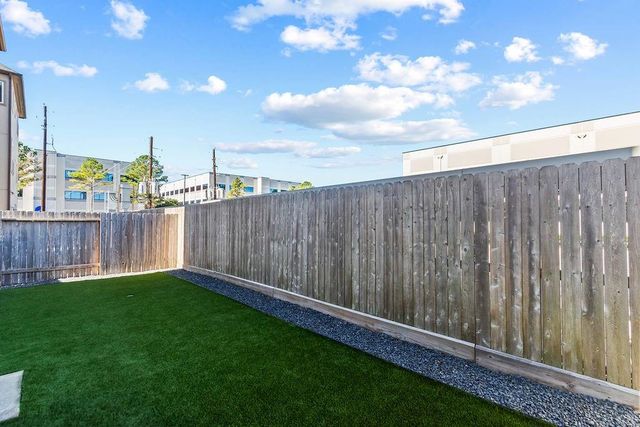 10616 Centre Shadows Drive, Houston, TX 77043