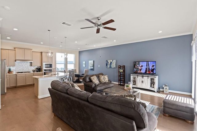 10616 Centre Shadows Drive, Houston, TX 77043