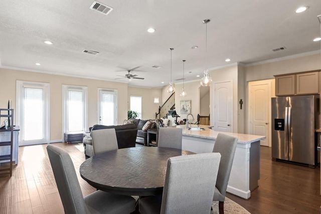 10616 Centre Shadows Drive, Houston, TX 77043