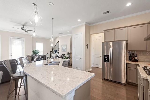 10616 Centre Shadows Drive, Houston, TX 77043