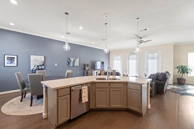 10616 Centre Shadows Drive, Houston, TX 77043