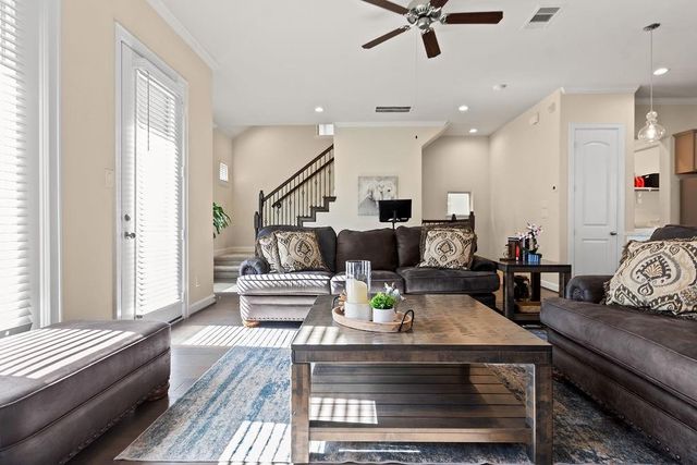 10616 Centre Shadows Drive, Houston, TX 77043