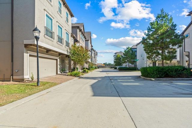 10616 Centre Shadows Drive, Houston, TX 77043