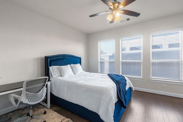 10616 Centre Shadows Drive, Houston, TX 77043