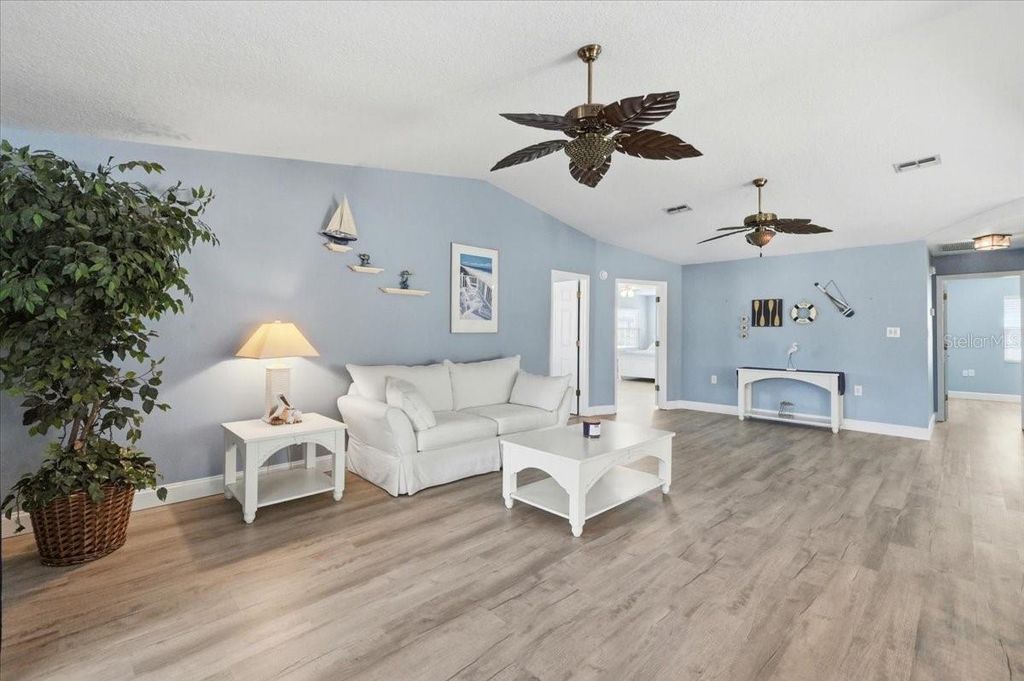 Image 2 of property listing at 6140 SEAGULL LANE, Lakeland, FL 33809