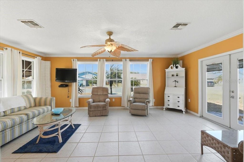 Image 20 of property listing at 6140 SEAGULL LANE, Lakeland, FL 33809