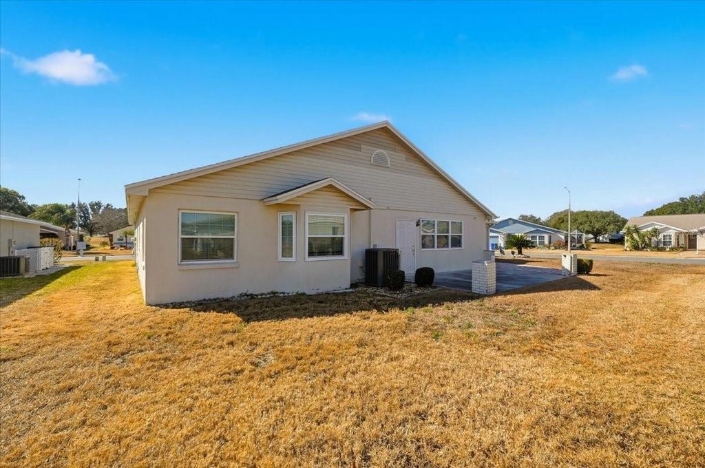 Image 31 of property listing at 6140 SEAGULL LANE, Lakeland, FL 33809