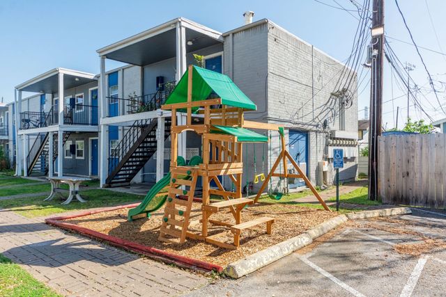 1800 N Wayside Drive Street 26, Houston, TX 77020