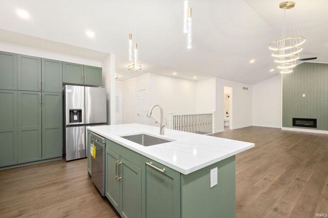 51617 Prescott Avenue, South Bend, IN 46637
