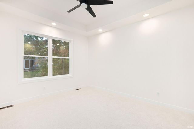 51617 Prescott Avenue, South Bend, IN 46637