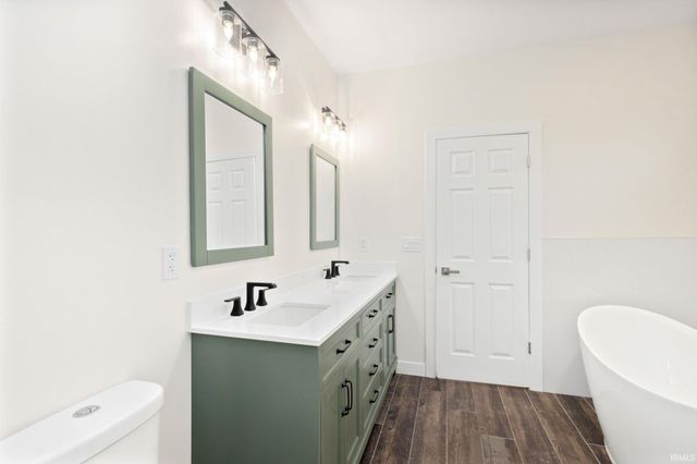 51617 Prescott Avenue, South Bend, IN 46637