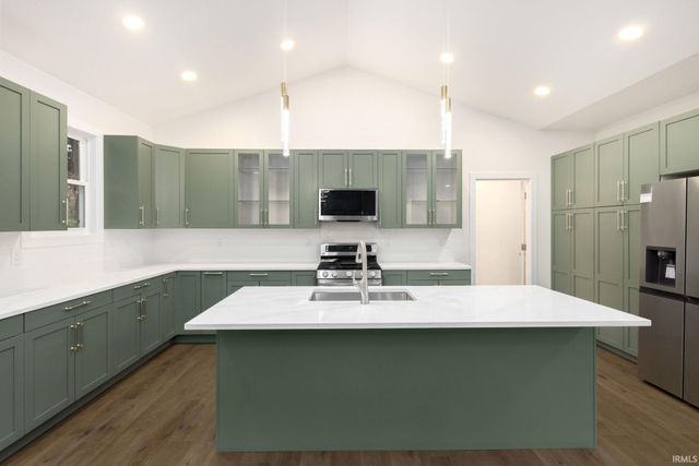 51617 Prescott Avenue, South Bend, IN 46637