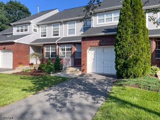 1203 Magnolia Ct, Washington Twp., NJ 07840