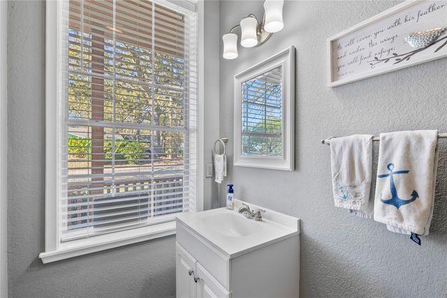 106 Jim Street, Gun Barrel City, TX 75156