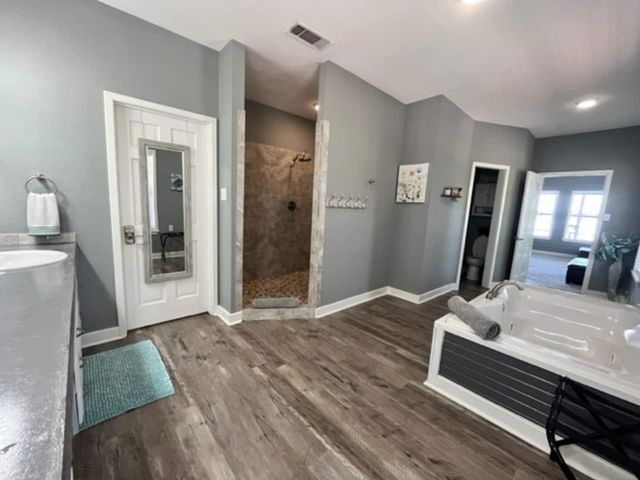 106 Jim Street, Gun Barrel City, TX 75156