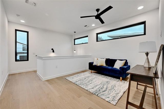 411 W Odell ST A, Austin, TX 78752