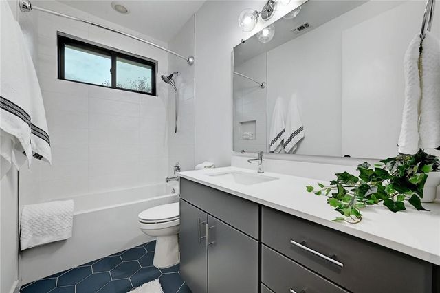 411 W Odell ST A, Austin, TX 78752