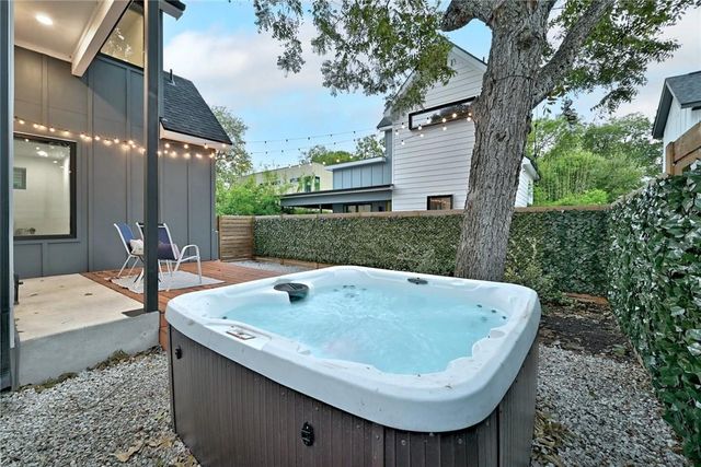 411 W Odell ST A, Austin, TX 78752