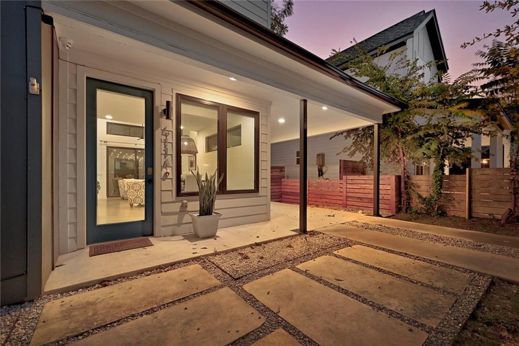 411 W Odell ST A, Austin, TX 78752