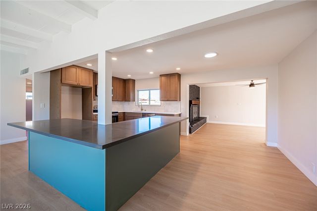 2506 North Gateway Road, Las Vegas, NV 89115