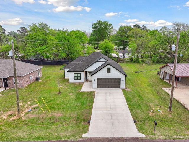 104 Boone Street, Edgewood, TX 75117