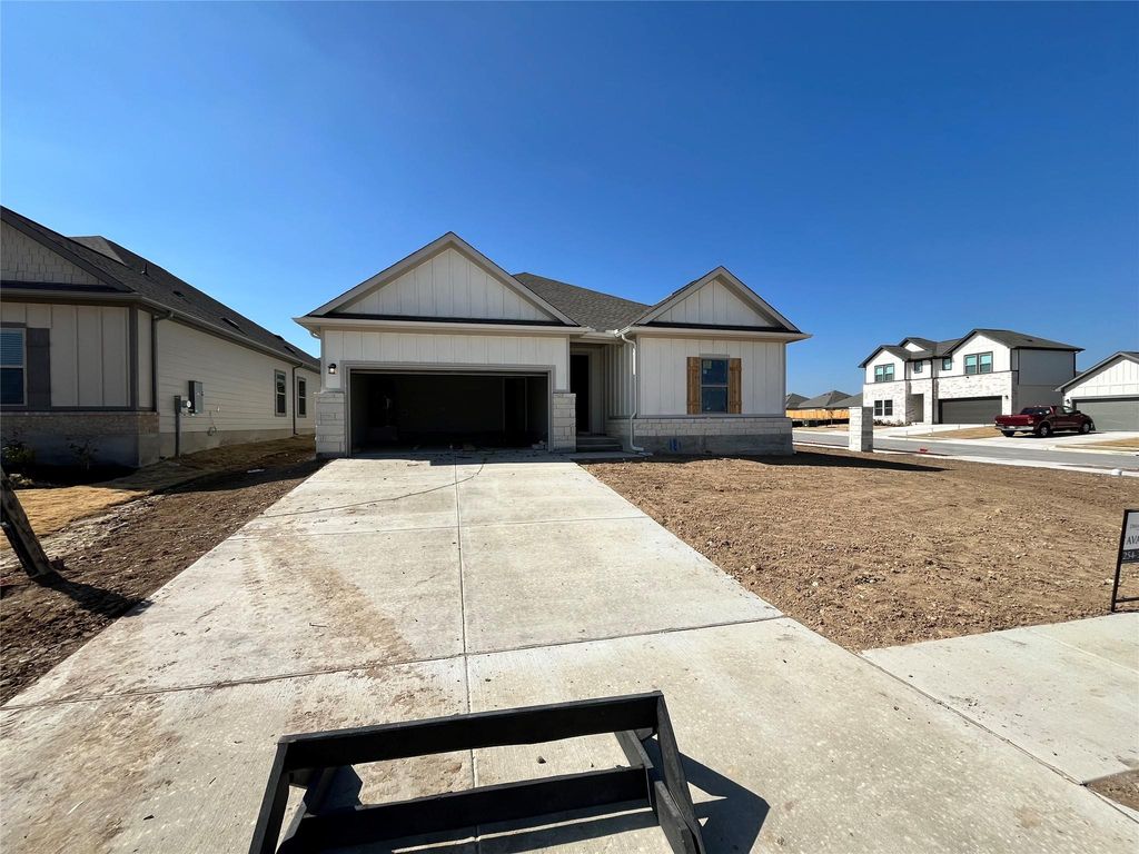 181 Sleep Hollow, Jarrell, TX 76537