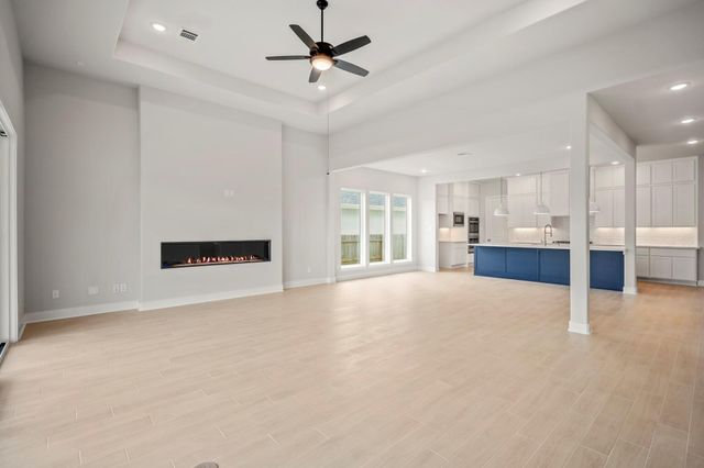 17307 Sunflower Petals Trail, Conroe, TX 77302